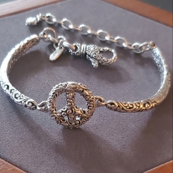 Jewelry - 925 Sterling Silver Peace Bracelet